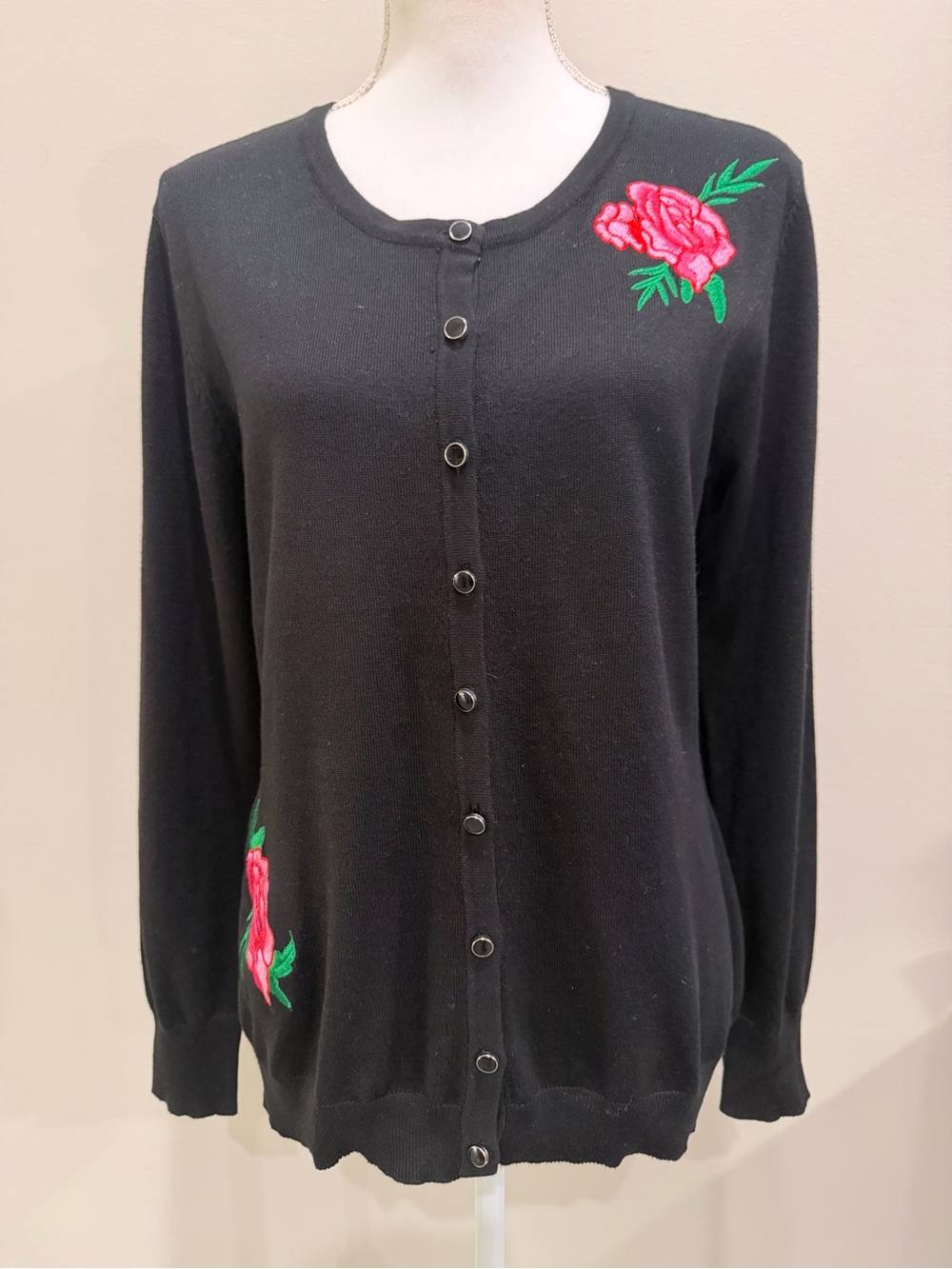 Estrna Jane Cardigan Sweater Sz L Black  Floral Embroidery Metal Enamel Button